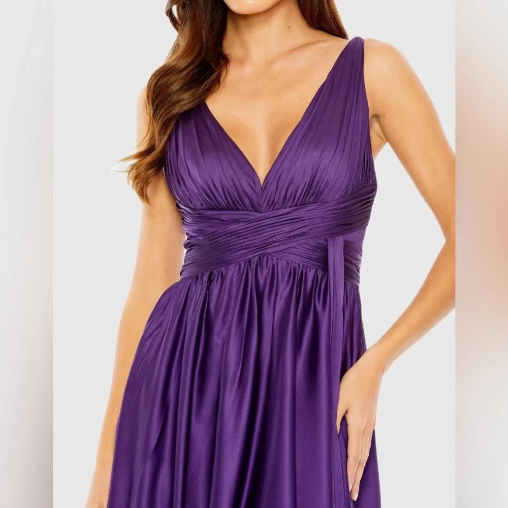 MAC DUGGAL
Ruched Top Satin Pleated Tea Length Dress - Picture 12 of 16